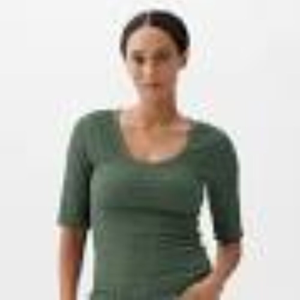 GAP Laurel Wreath Green Stretch Popcorn Top/NWT/S